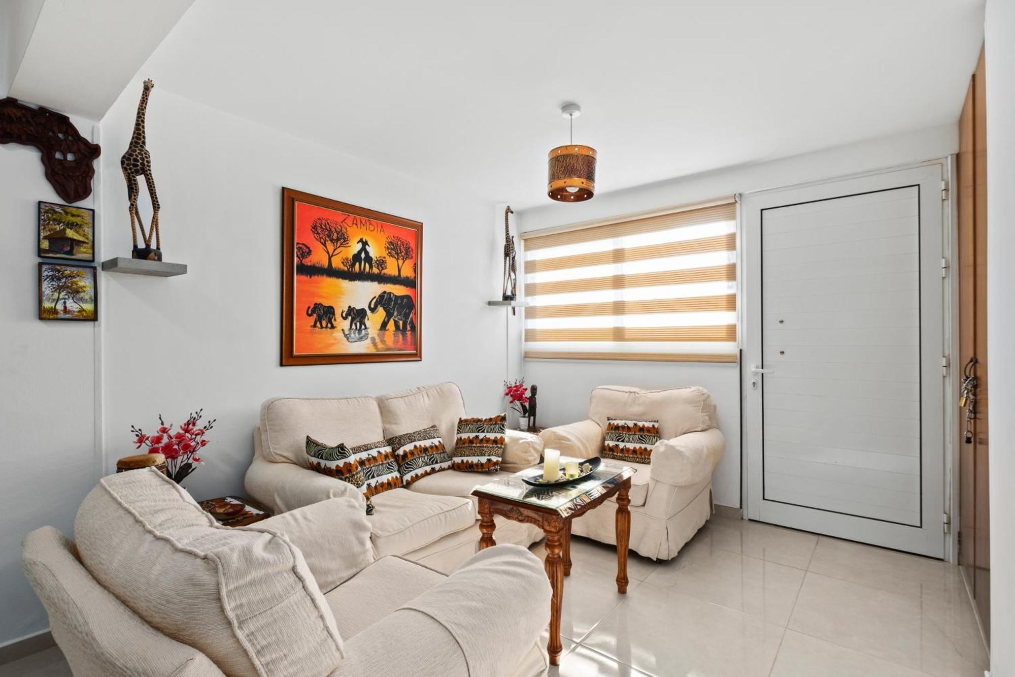 Demetris Apartment Meneou エクステリア 写真