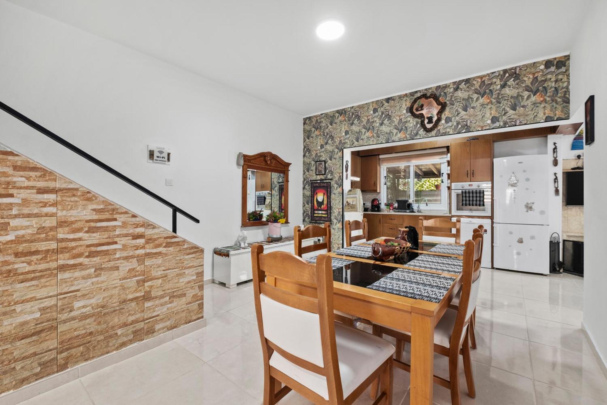 Demetris Apartment Meneou エクステリア 写真